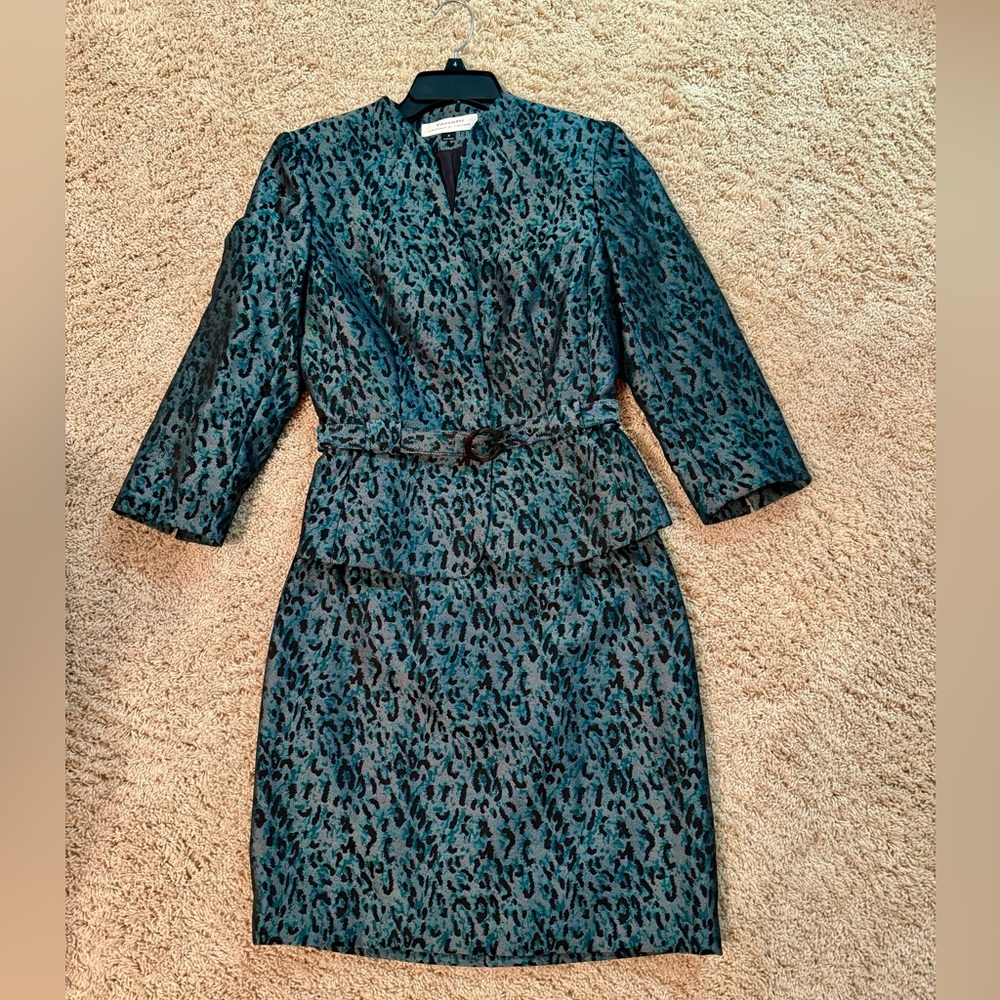 Tahari Teal and Black Leopard Print 3/4 Sleeve Suit